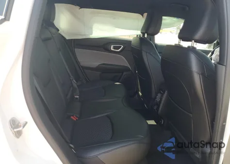 2024 Jeep Compass Latitude z USA, uszkodzony, nr VIN 3C4NJDBN4RT129295